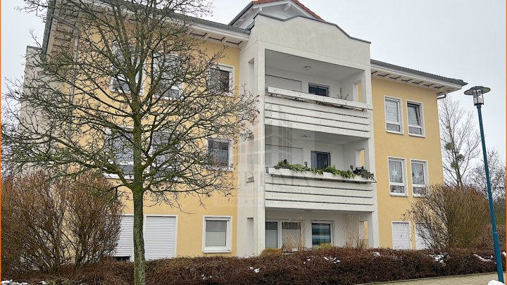 Naumburg (Saale): Moderne 3 Raumwohnung mit großem Balkon zu verkaufen!