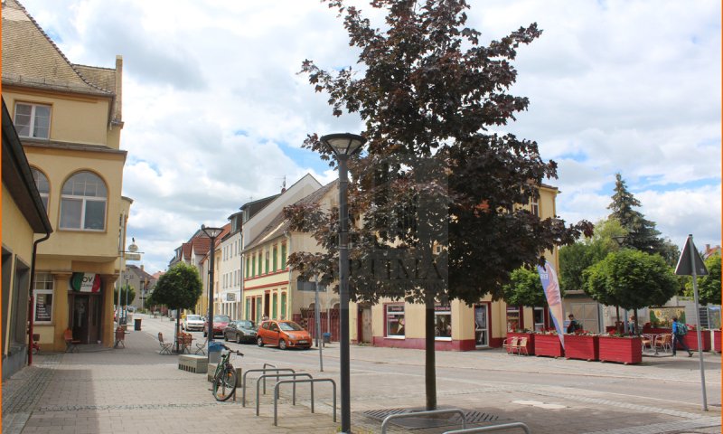 Kleines Büro mit separatem Eingang - direkt am Schkeuditzer Markt gelegen - zu vermieten!