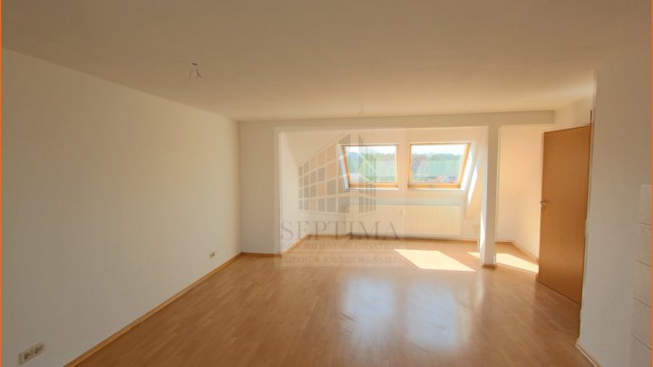 Helle und besondere 3 Raumwohnung mit Balkon im Dachgeschoß sucht neuen Mieter!