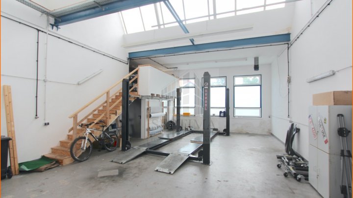 Neu hergerichtete 1 Raumwohnung mit Einbauküche und Waschmaschine zu vermieten