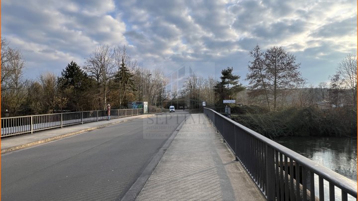 Hochwertig sanierte und gemütliche 3 Raumwohnung mit großem Balkon in ruhiger Lage und nah dem Auewald zu verkaufen