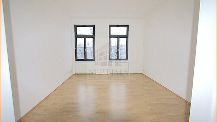 Zu Fuß zum Bahnhof, der Innenstadt und dem Rosental - gemütliche 2 Raumwohnung mit Balkon zu verkaufen