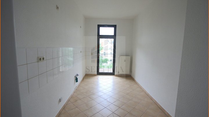 Kurze Wege zum Bahnhof, der Innenstadt und dem Rosental - 2 Raumwohnung mit großem Balkon zu verkaufen