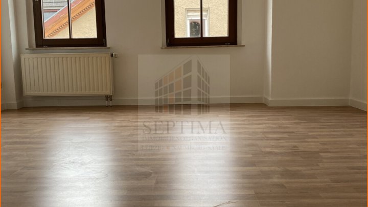3 Raumwohnung im Dachgeschoß mit Balkon zu vermieten