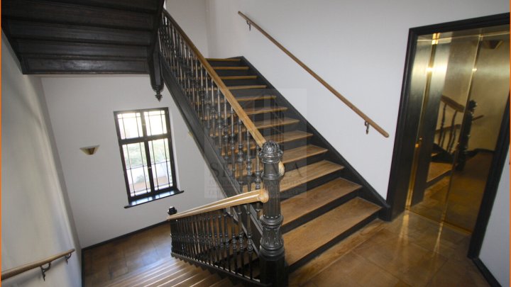 Historischer Charme trifft moderne Arbeitswelt – Repräsentative Büroräume in Leipzig-Zentrum-Nord